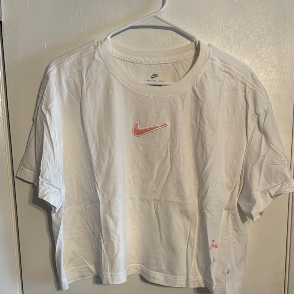 Nike White Cropped Tee with pink Logo